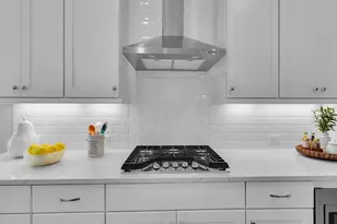 6578 Creekview Cir, Johns Creek, GA 30097 - Photo 9