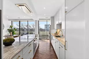 2575 Peachtree Rd NE, Atlanta, GA 30305 - Photo 17