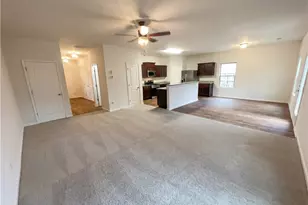 1418 Turning Leaf Ln, Pendergrass, GA 30567 - Photo 3