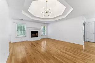 630 Georgian Hills Dr, Lawrenceville, GA 30045 - Photo 5