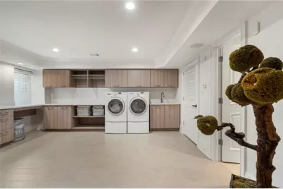 790 Glenairy Drive, Atlanta, GA 30328 - Photo 53