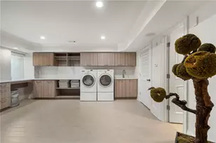 790 Glenairy Dr, Atlanta, GA 30328 - Photo 53