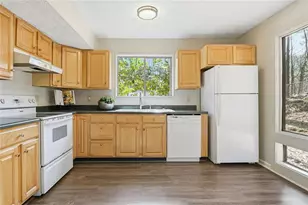 4621 Kings Crossing Dr NE, Kennesaw, GA 30144 - Photo 17