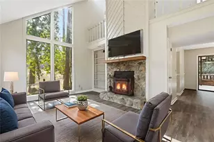 4621 Kings Crossing Dr NE, Kennesaw, GA 30144 - Photo 9