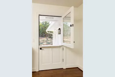 3595 Old Ivy Lane NE, Atlanta, GA 30342 - Photo 17