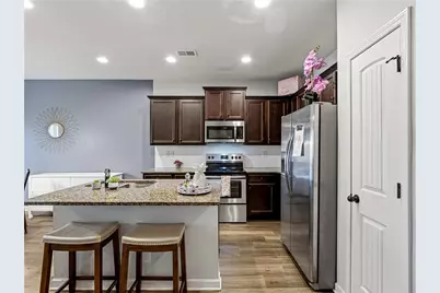 4221 Shoals Lane, Union City, GA 30291 - Photo 11