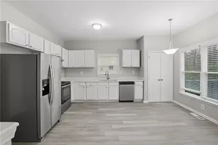 4287 Janice Dr, Atlanta, GA 30337 - Photo 9