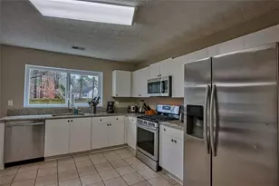 3855 Oak Park Dr, Suwanee, GA 30024 - Photo 11