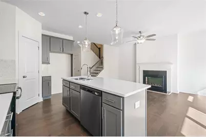 28 Auburn Valley Way, Auburn, GA 30011 - Photo 17