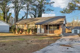 605 Robert E Lee Pkwy, Jonesboro, GA 30238 - Photo 3