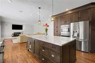 12880 Bucksport Dr, Roswell, GA 30075 - Photo 11