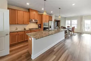 823 Mackay Crk, Woodstock, GA 30188 - Photo 3