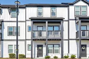 823 Mackay Crk, Woodstock, GA 30188 - Photo 1