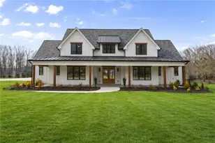 9220 Waldrip Rd, Gainesville, GA 30506 - Photo 1