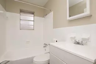 3660 Peachtree Rd NE, Atlanta, GA 30319 - Photo 11