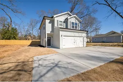 1015 Lyndon Avenue, Griffin, GA 30223 - Photo 1