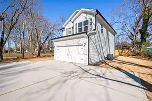 1015 Lyndon Ave, Griffin, GA 30223 - Photo 3