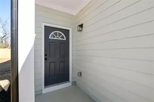 1015 Lyndon Ave, Griffin, GA 30223 - Photo 5