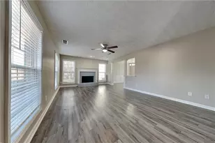 368 Dunagan Chase Dr, Lawrenceville, GA 30045 - Photo 3