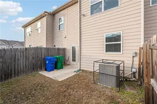 6395 Shalks Xing Dr, Lithonia, GA 30058 - Photo 23