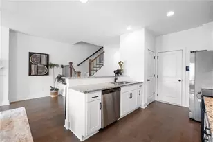 5873 Greystone Dr, Lithonia, GA 30058 - Photo 9