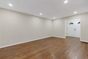 862 Hearthstone Dr, Stone Mountain, GA 30083 - Photo 9