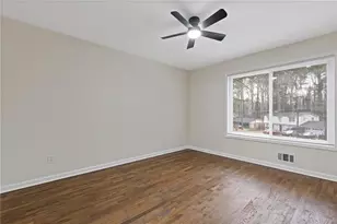 862 Hearthstone Dr, Stone Mountain, GA 30083 - Photo 27