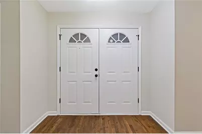 862 Hearthstone Drive, Stone Mountain, GA 30083 - Photo 5