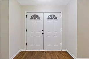 862 Hearthstone Dr, Stone Mountain, GA 30083 - Photo 5