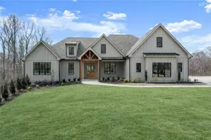 9224 Waldrip Rd, Gainesville, GA 30506 - Photo 1