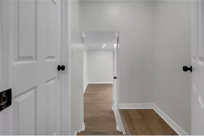 2060 Baker Rd, Atlanta, GA 30318 - Photo 21