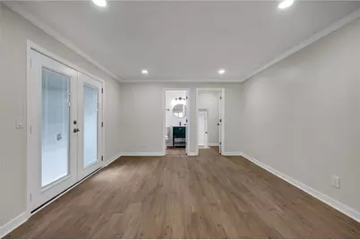 2060 Baker Rd, Atlanta, GA 30318 - Photo 19