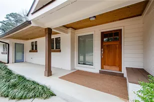 399 Hammond Dr, Atlanta, GA 30328 - Photo 3