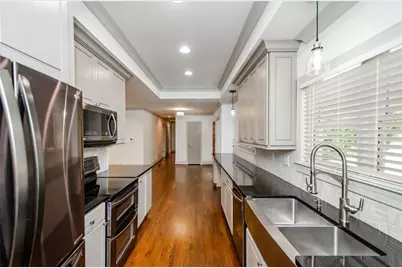 399 Hammond Drive, Atlanta, GA 30328 - Photo 15