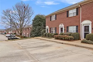 2834 Florence Dr, Gainesville, GA 30504 - Photo 3