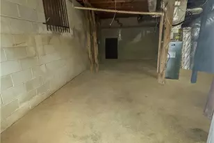 1551 Ferno Dr NW, Atlanta, GA 30318 - Photo 13