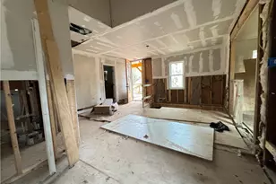 2005 Arlington Cir NW, Atlanta, GA 30318 - Photo 19