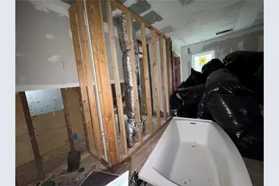 2005 Arlington Circle NW, Atlanta, GA 30318 - Photo 5