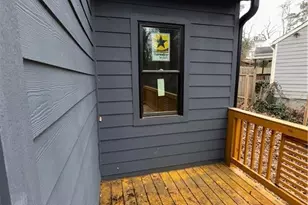 2005 Arlington Cir NW, Atlanta, GA 30318 - Photo 17