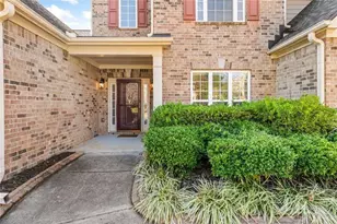 1107 Forest Creek Dr, Canton, GA 30115 - Photo 3