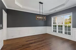 1107 Forest Creek Dr, Canton, GA 30115 - Photo 5