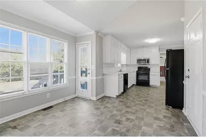 2341 Waterford Lane, Snellville, GA 30078 - Photo 13