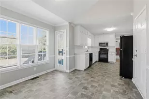 2341 Waterford Ln, Snellville, GA 30078 - Photo 13