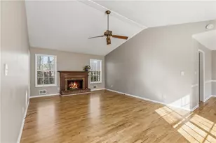 285 Tyson Cir, Roswell, GA 30076 - Photo 5