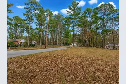731 Bolton Road NW, Atlanta, GA 30331 - Photo 3
