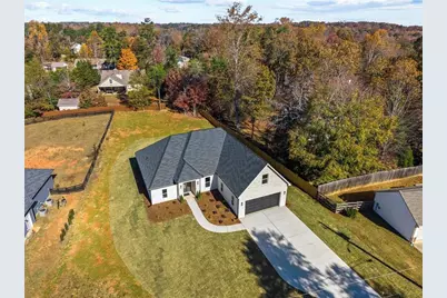 3715 Cameron Circle, Gainesville, GA 30506 - Photo 7