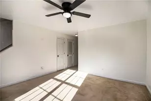 69 Princeton Glen Ct, Adairsville, GA 30103 - Photo 3