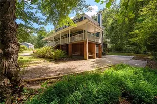 1746 Malachi Ct, Loganville, GA 30052 - Photo 3