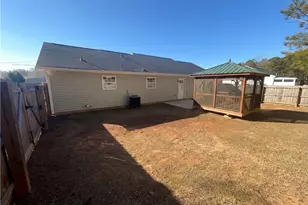 350 Lambert Overlook Cir, Carrollton, GA 30117 - Photo 5