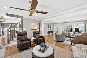 320 Barrow Downs, Alpharetta, GA 30004 - Photo 9